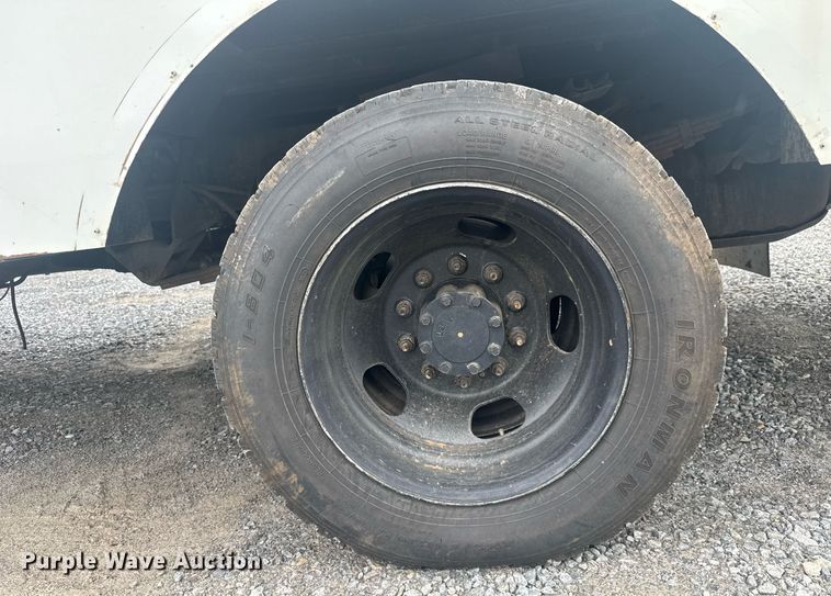 image for item YA0388 2015 Dodge Ram 5500 bucket truck