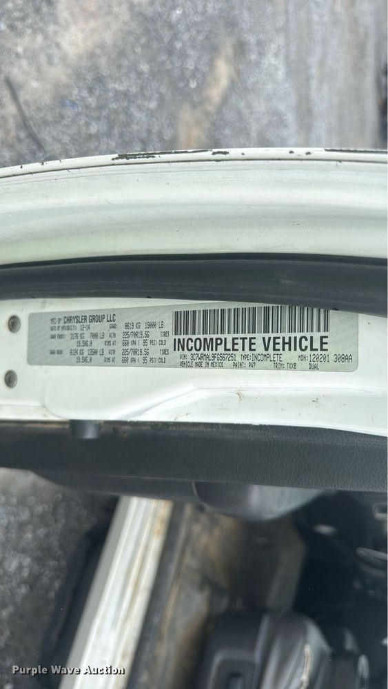 image for item YA0388 2015 Dodge Ram 5500 bucket truck