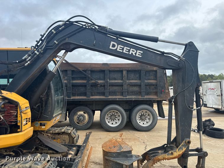 image for item YA0438 2019 John Deere 75G excavator