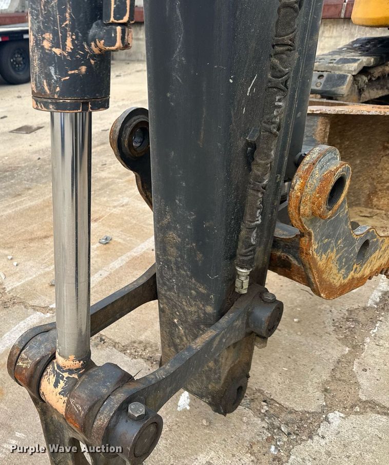 image for item YA0438 2019 John Deere 75G excavator