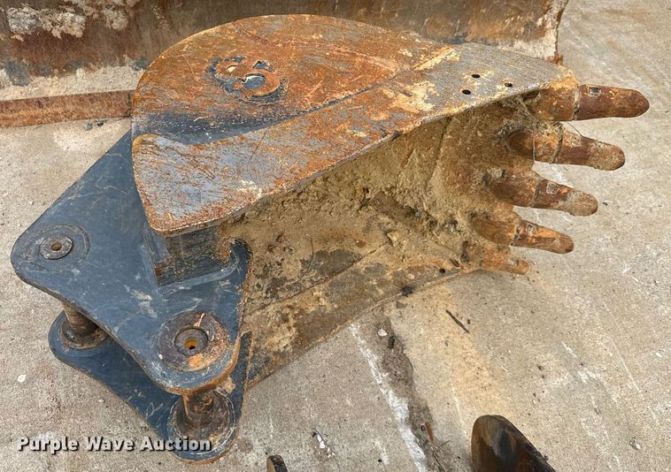 image for item YA0438 2019 John Deere 75G excavator