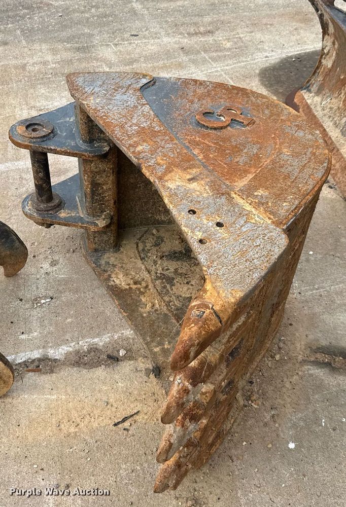 image for item YA0438 2019 John Deere 75G excavator