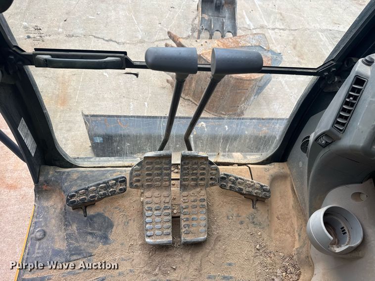 image for item YA0438 2019 John Deere 75G excavator