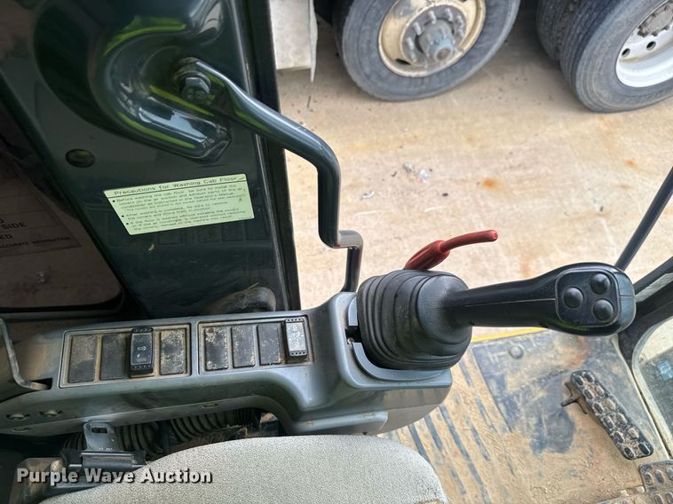 image for item YA0438 2019 John Deere 75G excavator