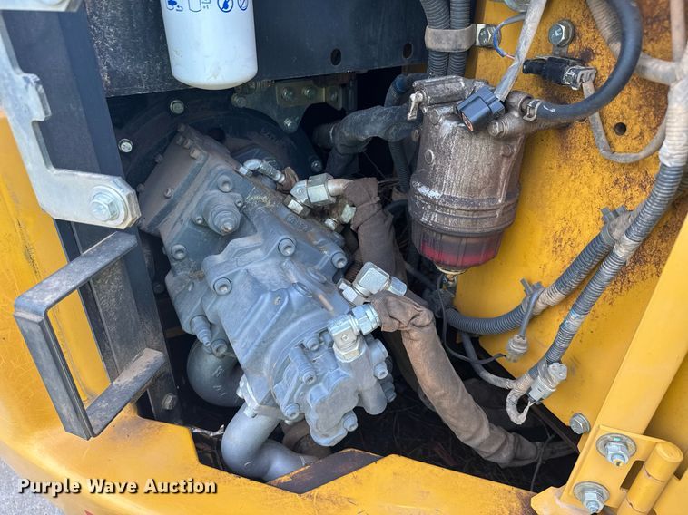 image for item YA0438 2019 John Deere 75G excavator