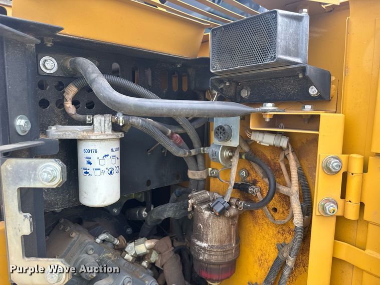 image for item YA0438 2019 John Deere 75G excavator