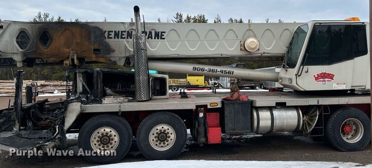 image for item YA0449 1996 Link Belt HTC8670 crane