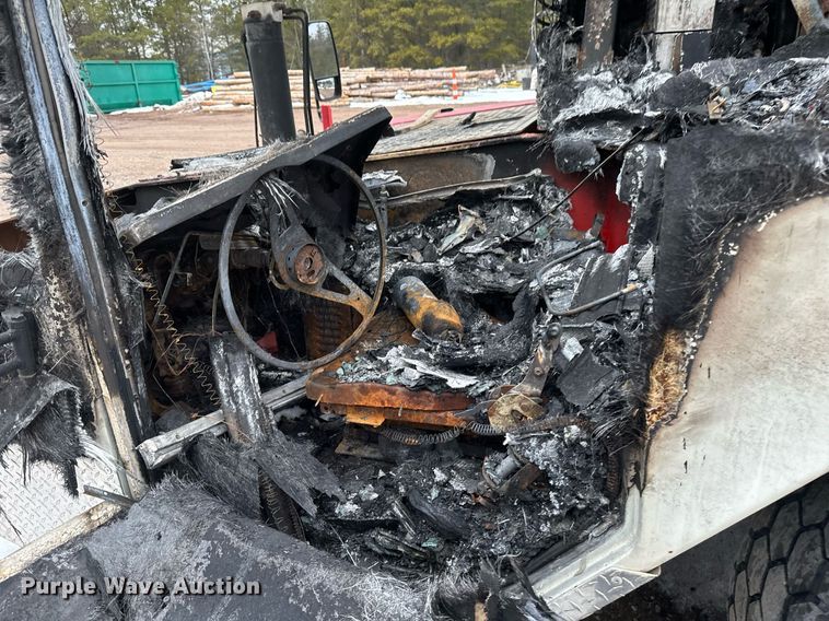 image for item YA0449 1996 Link Belt HTC8670 crane