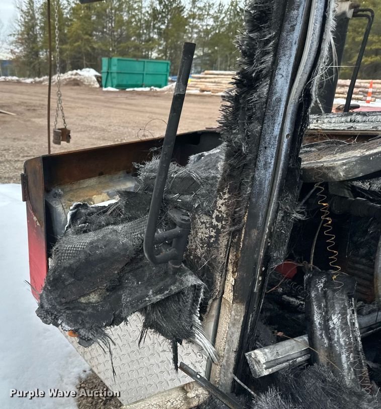 image for item YA0449 1996 Link Belt HTC8670 crane