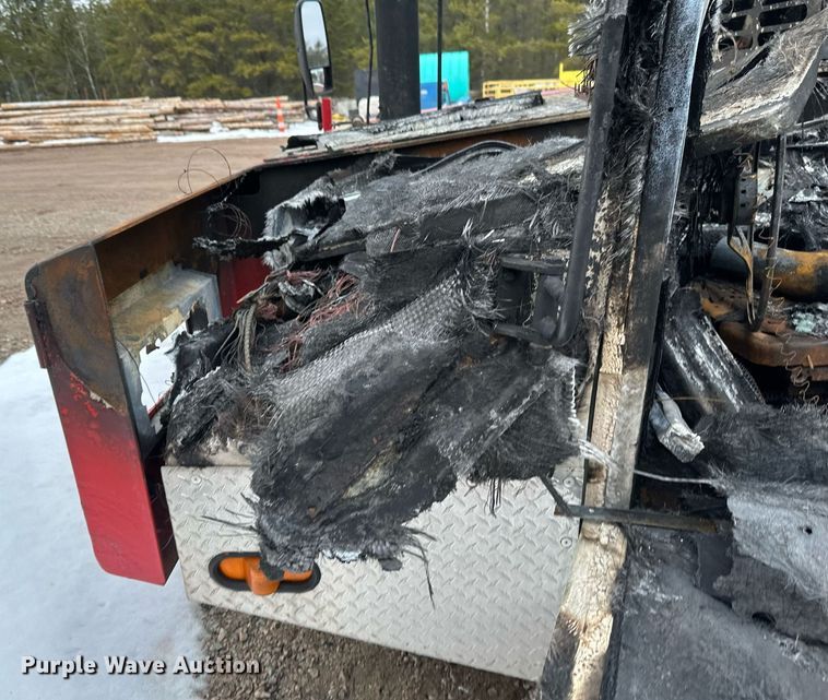 image for item YA0449 1996 Link Belt HTC8670 crane