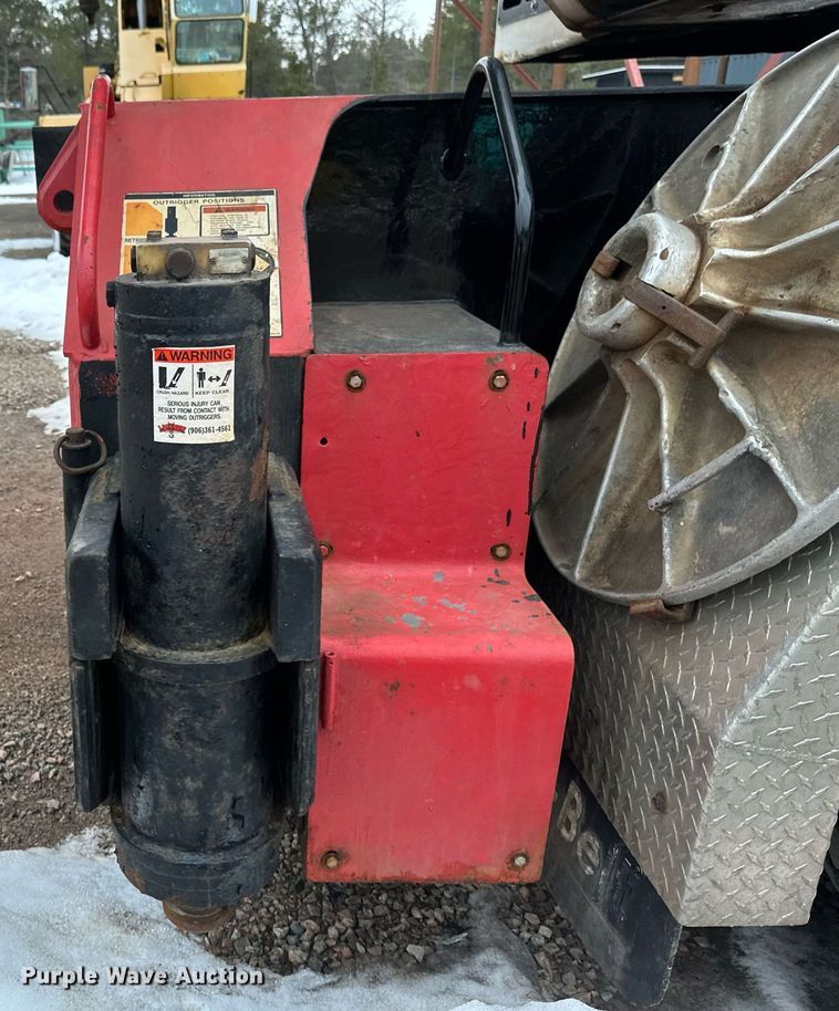 image for item YA0449 1996 Link Belt HTC8670 crane