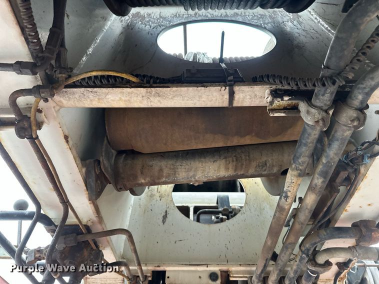 image for item YA0449 1996 Link Belt HTC8670 crane