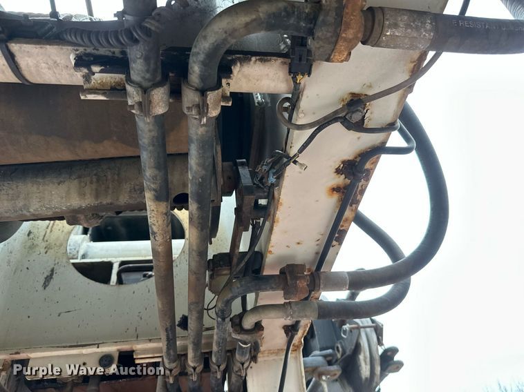 image for item YA0449 1996 Link Belt HTC8670 crane