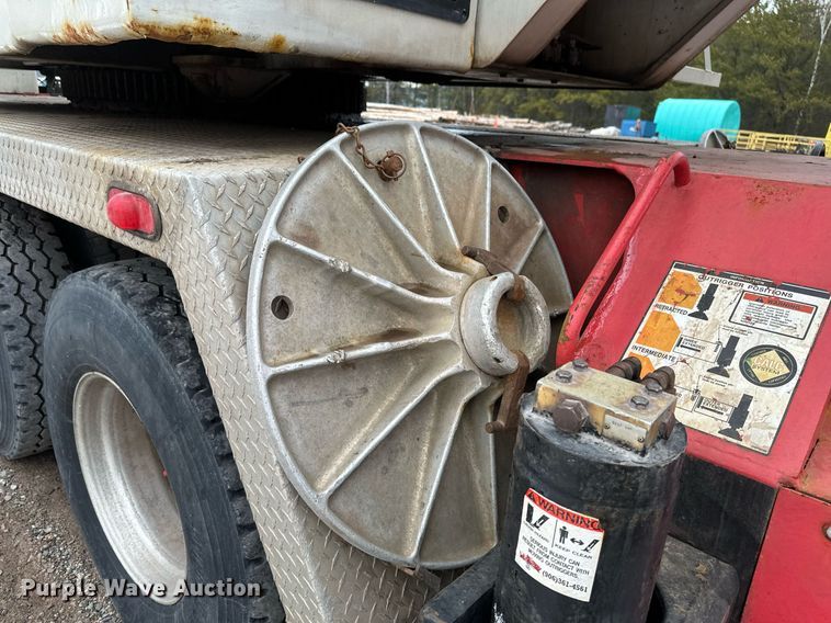 image for item YA0449 1996 Link Belt HTC8670 crane