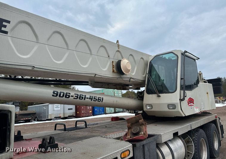 image for item YA0449 1996 Link Belt HTC8670 crane