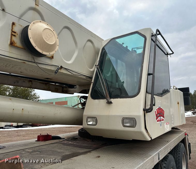 image for item YA0449 1996 Link Belt HTC8670 crane