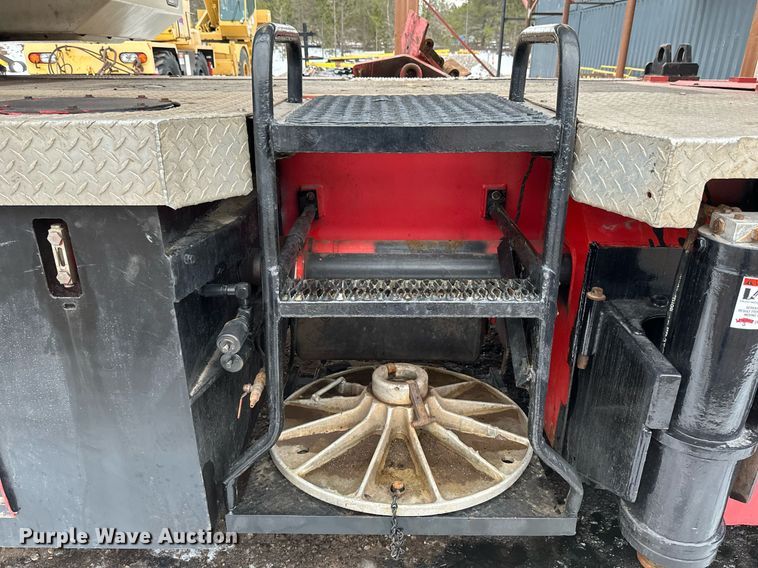 image for item YA0449 1996 Link Belt HTC8670 crane