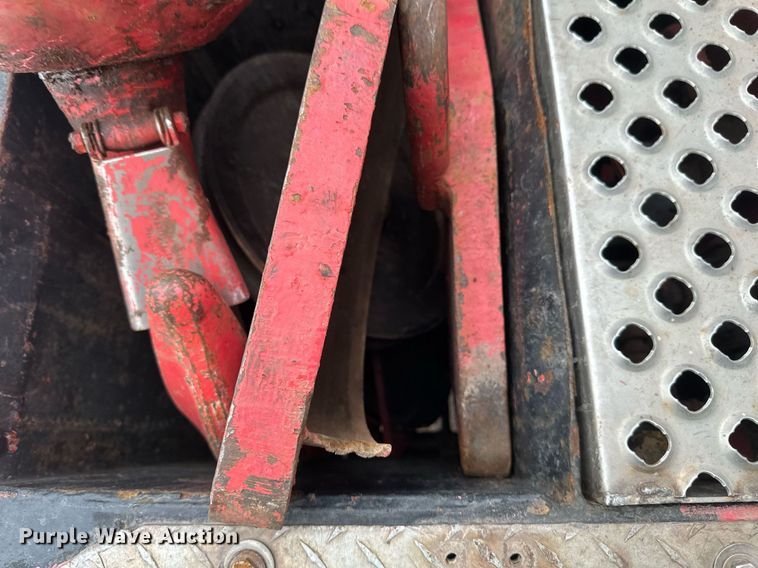 image for item YA0449 1996 Link Belt HTC8670 crane