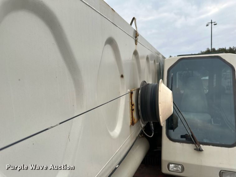 image for item YA0449 1996 Link Belt HTC8670 crane