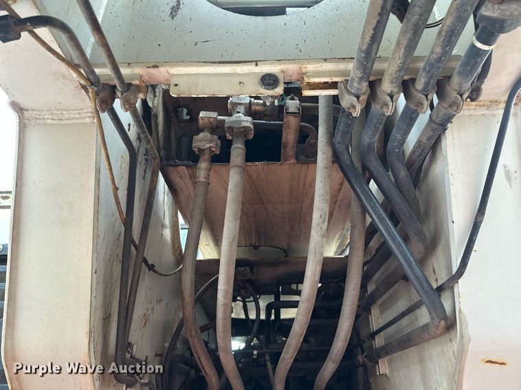 image for item YA0449 1996 Link Belt HTC8670 crane