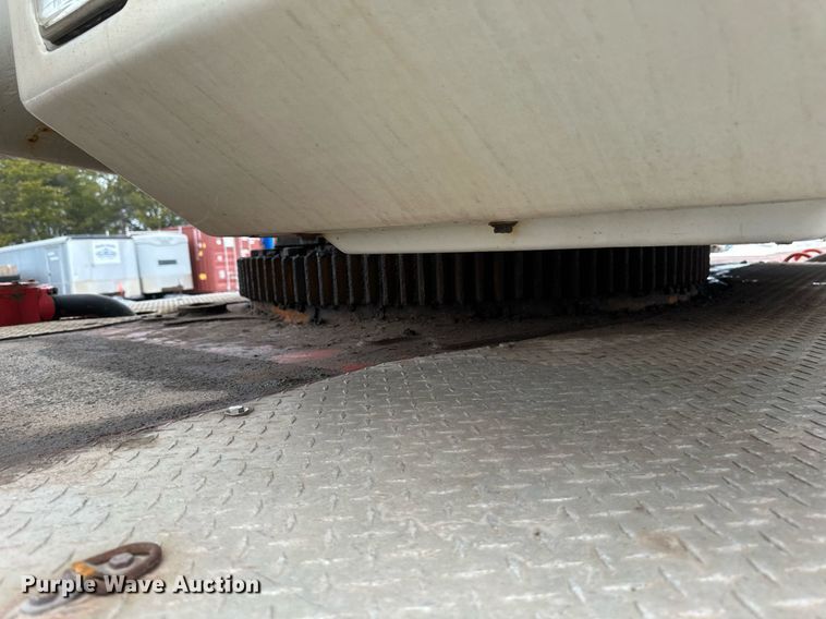 image for item YA0449 1996 Link Belt HTC8670 crane