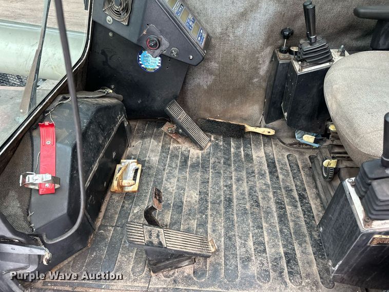 image for item YA0449 1996 Link Belt HTC8670 crane