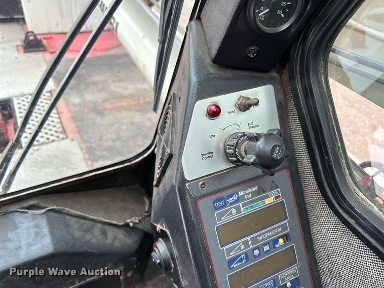 image for item YA0449 1996 Link Belt HTC8670 crane