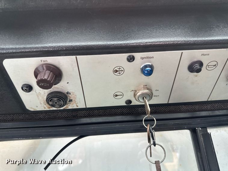 image for item YA0449 1996 Link Belt HTC8670 crane