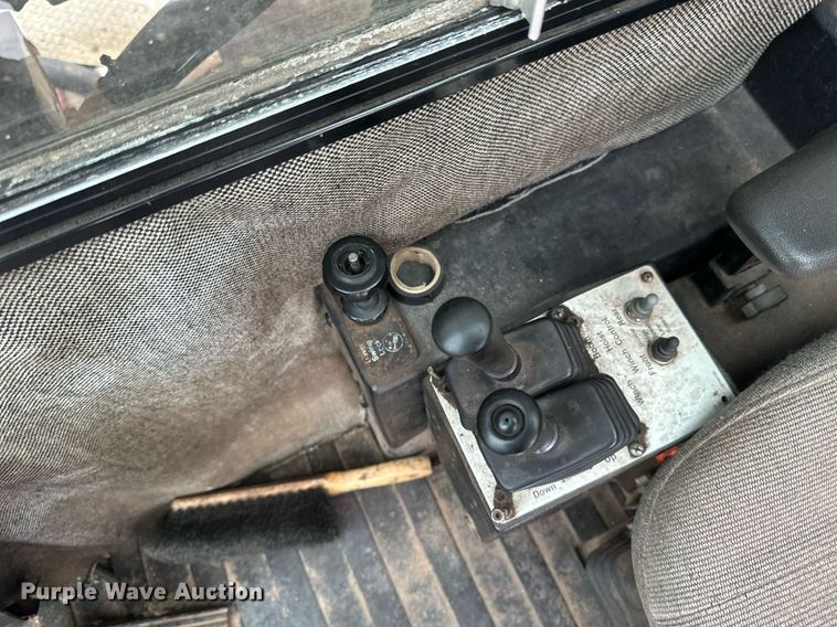 image for item YA0449 1996 Link Belt HTC8670 crane