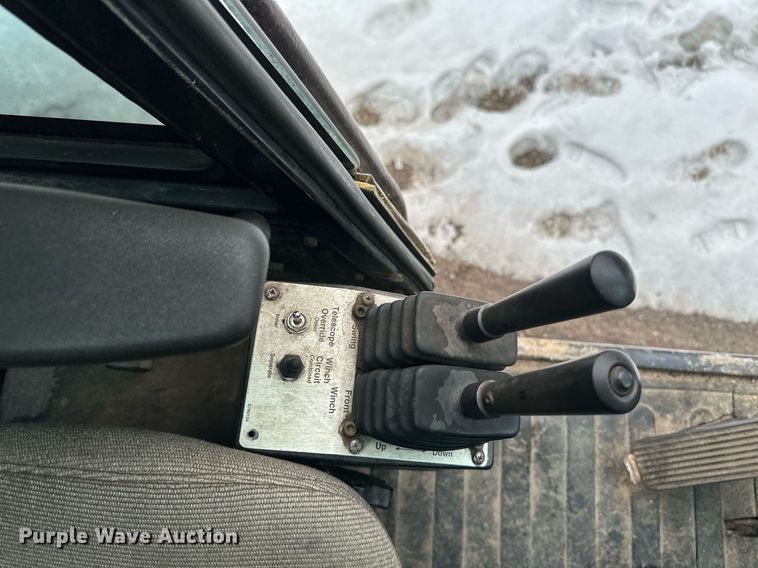 image for item YA0449 1996 Link Belt HTC8670 crane