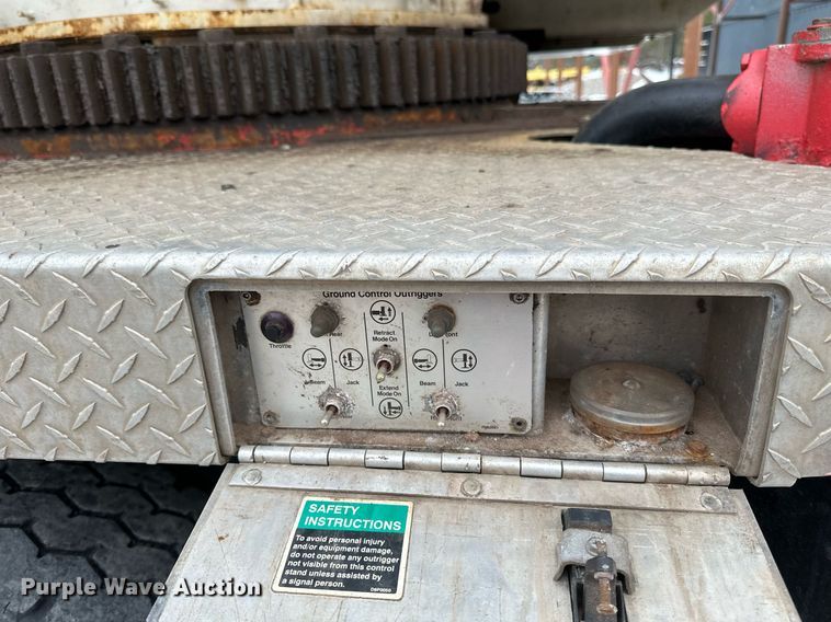 image for item YA0449 1996 Link Belt HTC8670 crane