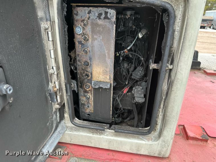 image for item YA0449 1996 Link Belt HTC8670 crane