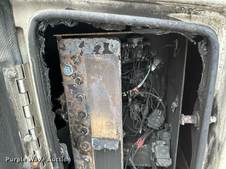 image for item YA0449 1996 Link Belt HTC8670 crane