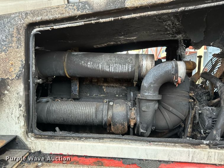 image for item YA0449 1996 Link Belt HTC8670 crane