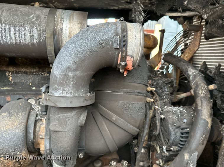 image for item YA0449 1996 Link Belt HTC8670 crane