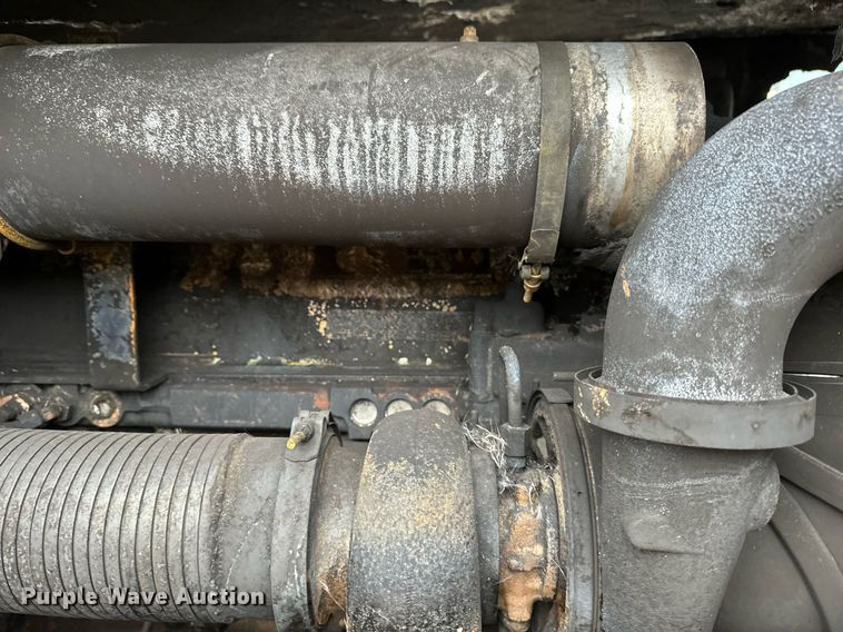 image for item YA0449 1996 Link Belt HTC8670 crane