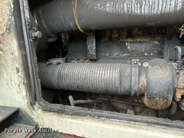 image for item YA0449 1996 Link Belt HTC8670 crane