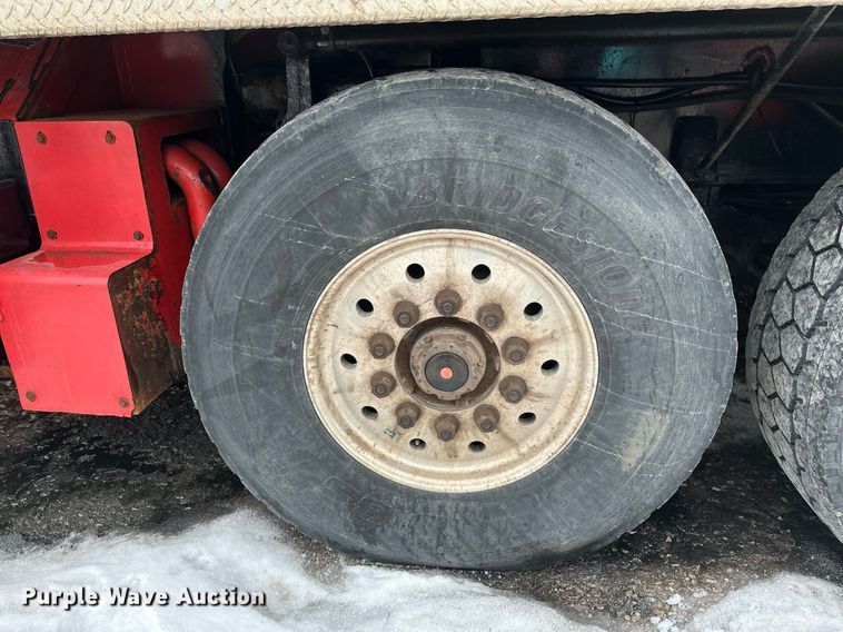 image for item YA0449 1996 Link Belt HTC8670 crane