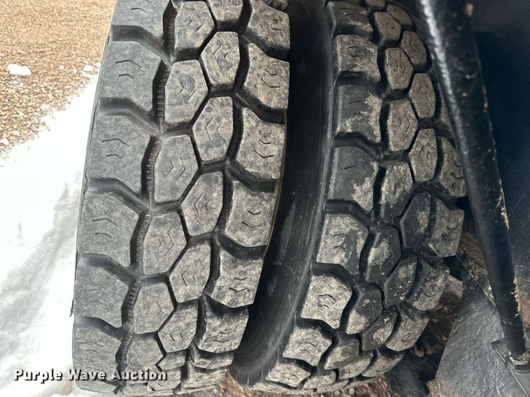 image for item YA0449 1996 Link Belt HTC8670 crane