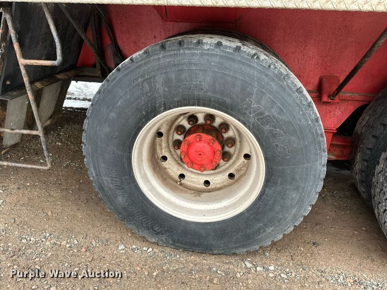 image for item YA0449 1996 Link Belt HTC8670 crane