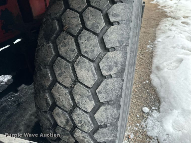 image for item YA0449 1996 Link Belt HTC8670 crane