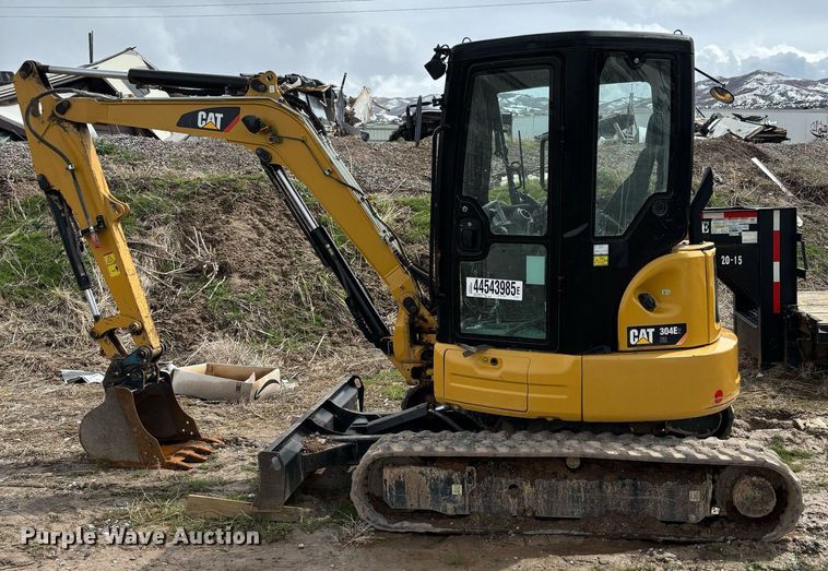 image for item YA0450 2016 Caterpillar 304E2 CR mini excavator