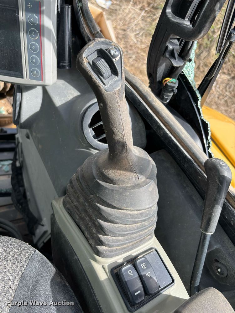 image for item YA0450 2016 Caterpillar 304E2 CR mini excavator