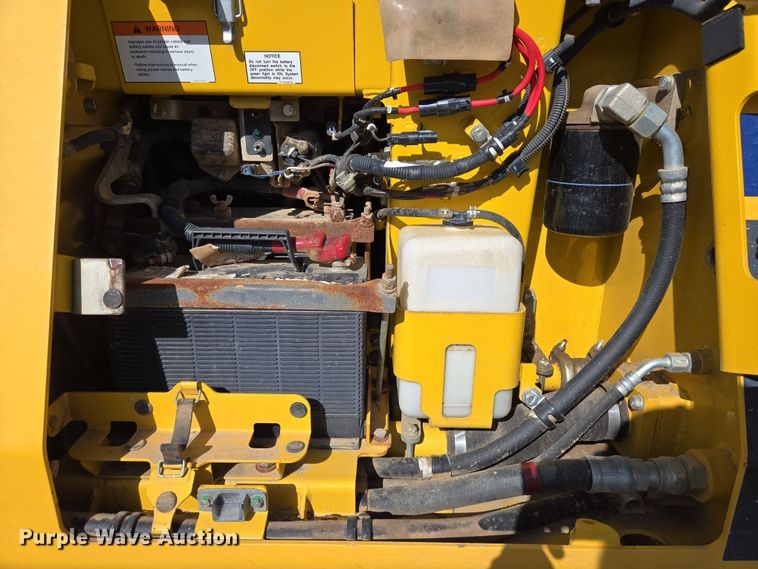 image for item YA0461 2019 Komatsu D51PX-24 dozer