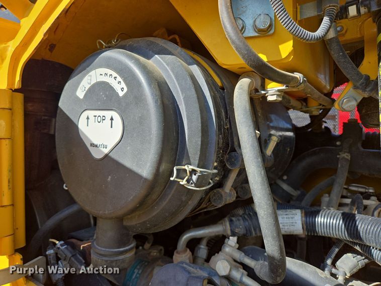 image for item YA0461 2019 Komatsu D51PX-24 dozer