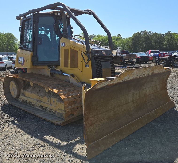 image for item YA0462 2023 Caterpillar D4 LGP dozer