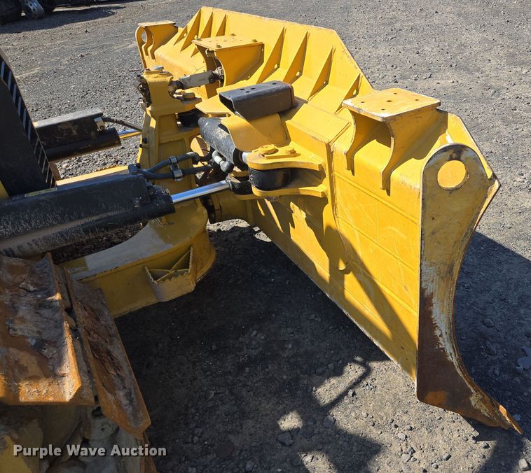 image for item YA0462 2023 Caterpillar D4 LGP dozer