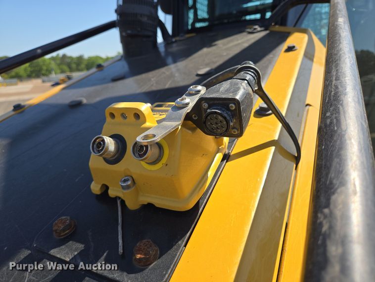 image for item YA0462 2023 Caterpillar D4 LGP dozer