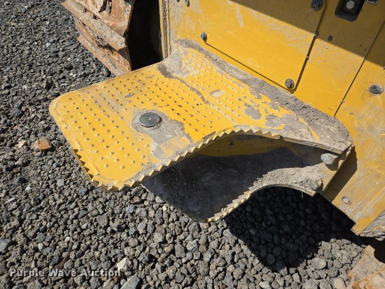 image for item YA0462 2023 Caterpillar D4 LGP dozer