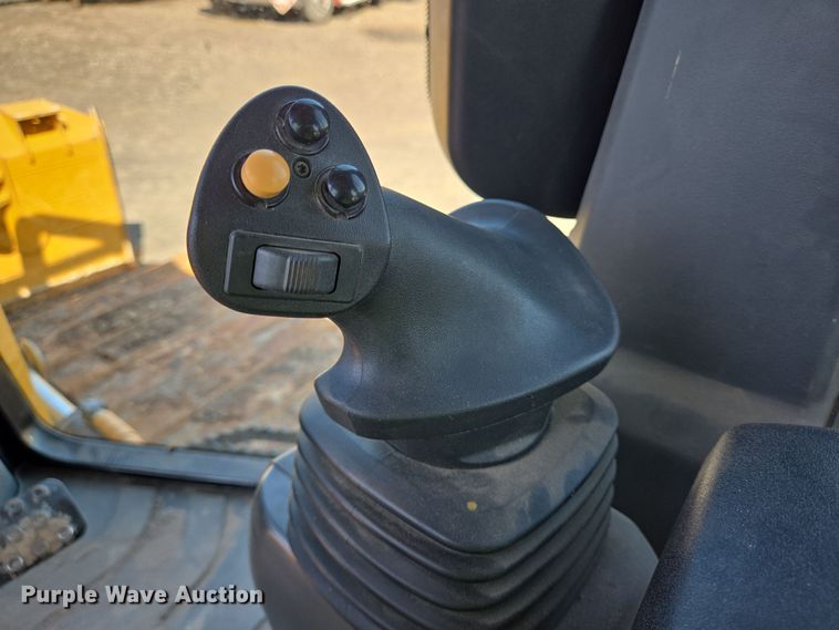 image for item YA0462 2023 Caterpillar D4 LGP dozer